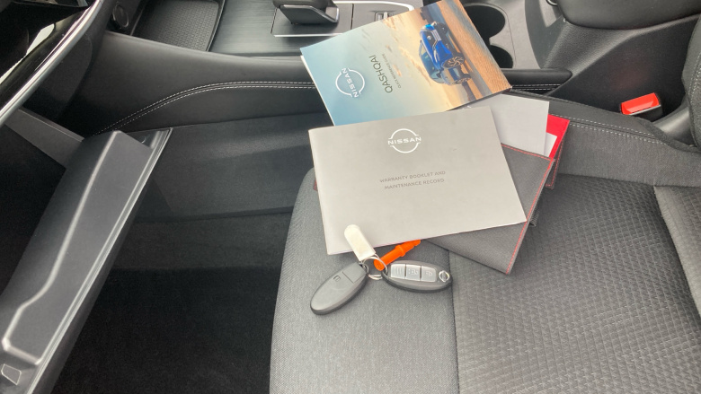 Nissan Qashqai 1.3 DiG-T MH 158 N-Connecta 5dr Xtronic Petrol Hatchback